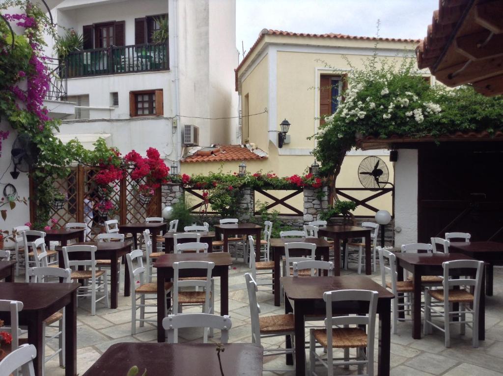 Mouria Skiathos-stad